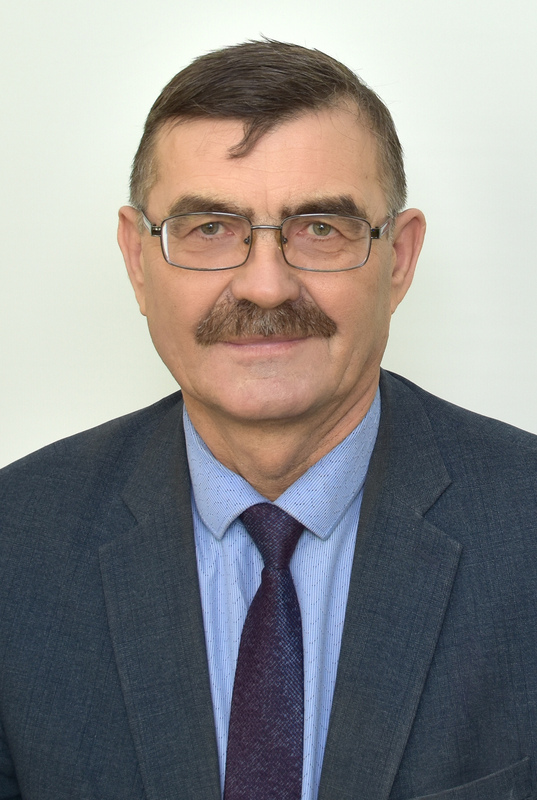 Константинов Валерий Геннадьевич.